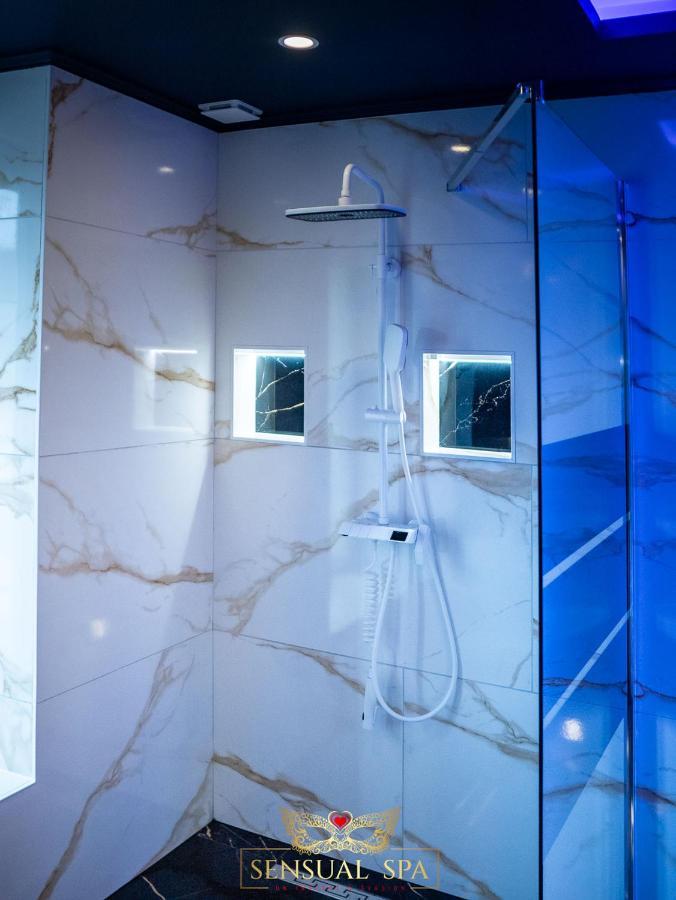 Sensual Spa- Love Room Jacuzzi Hammam Terrasse Nancy Bagian luar foto